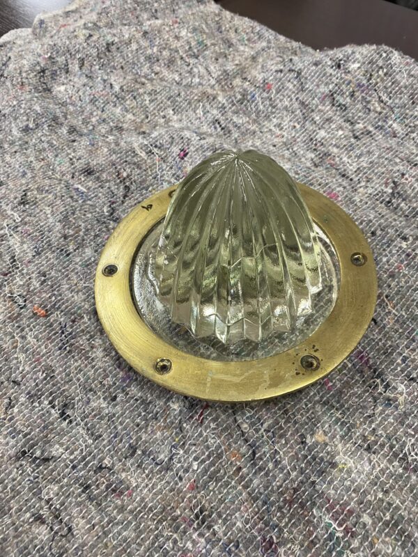 Prisma Iluminación ( Bronze desk light prism) - Image 2
