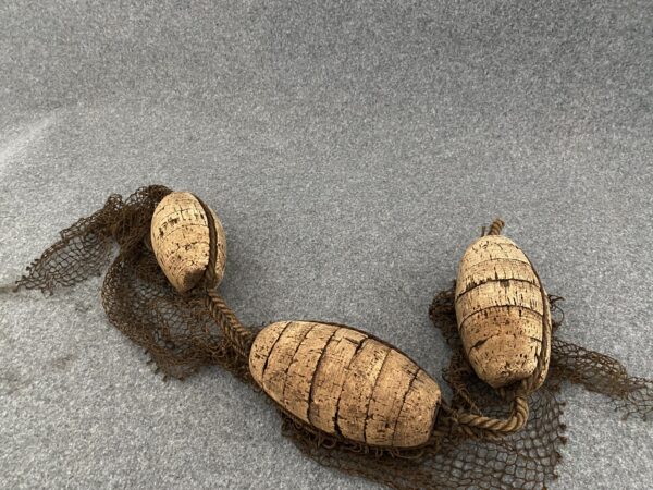 Corchos antiguos de arte de pesca - Image 3