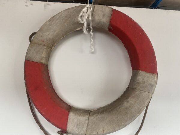 Aro salvavidas rojo / blanco