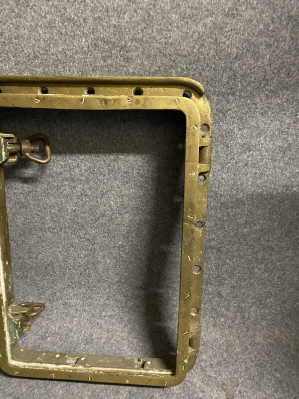 Portillo de bronce. - Image 3